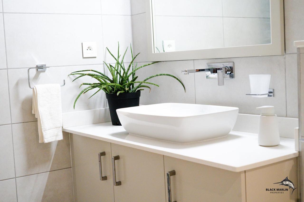 Black Marlin Apartments بيريبير المظهر الخارجي الصورة