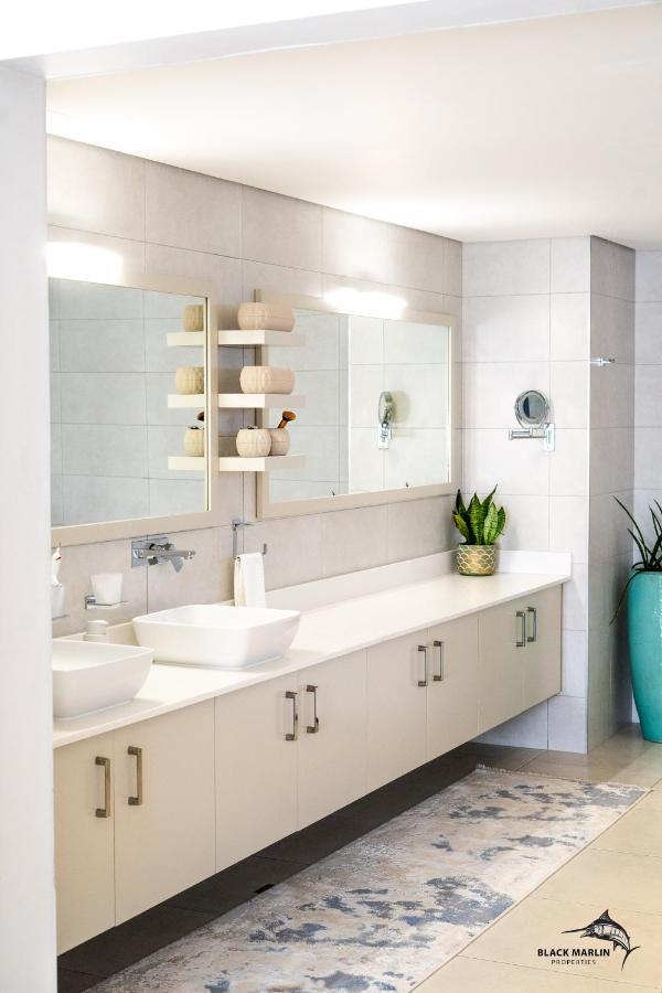 Black Marlin Apartments بيريبير المظهر الخارجي الصورة